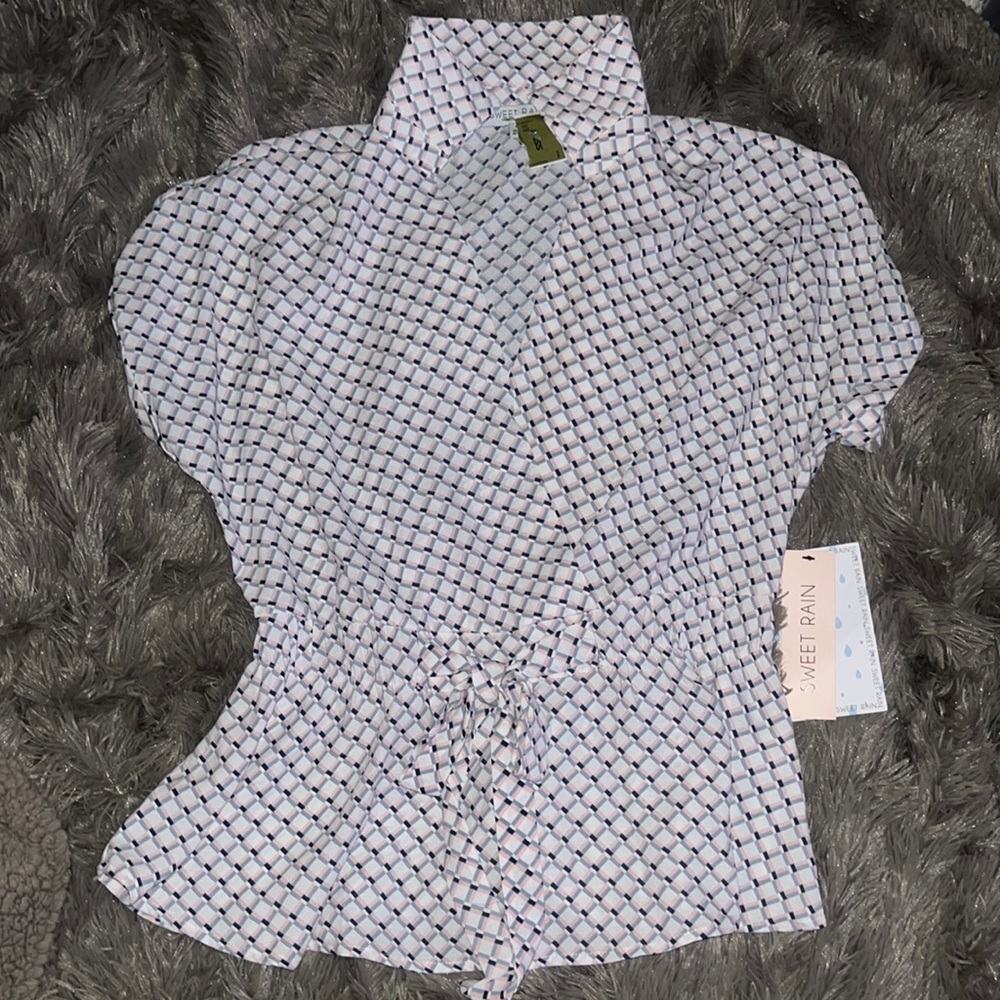 Sweet rain top with cinch waist